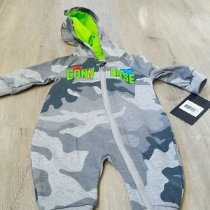 Converse baby coverall one piece outfit hooded gray camo dinosaur 3 months NWT